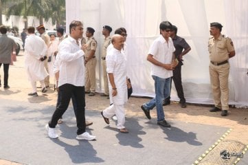 Celebs Condolence To Sridevi At Mumbai